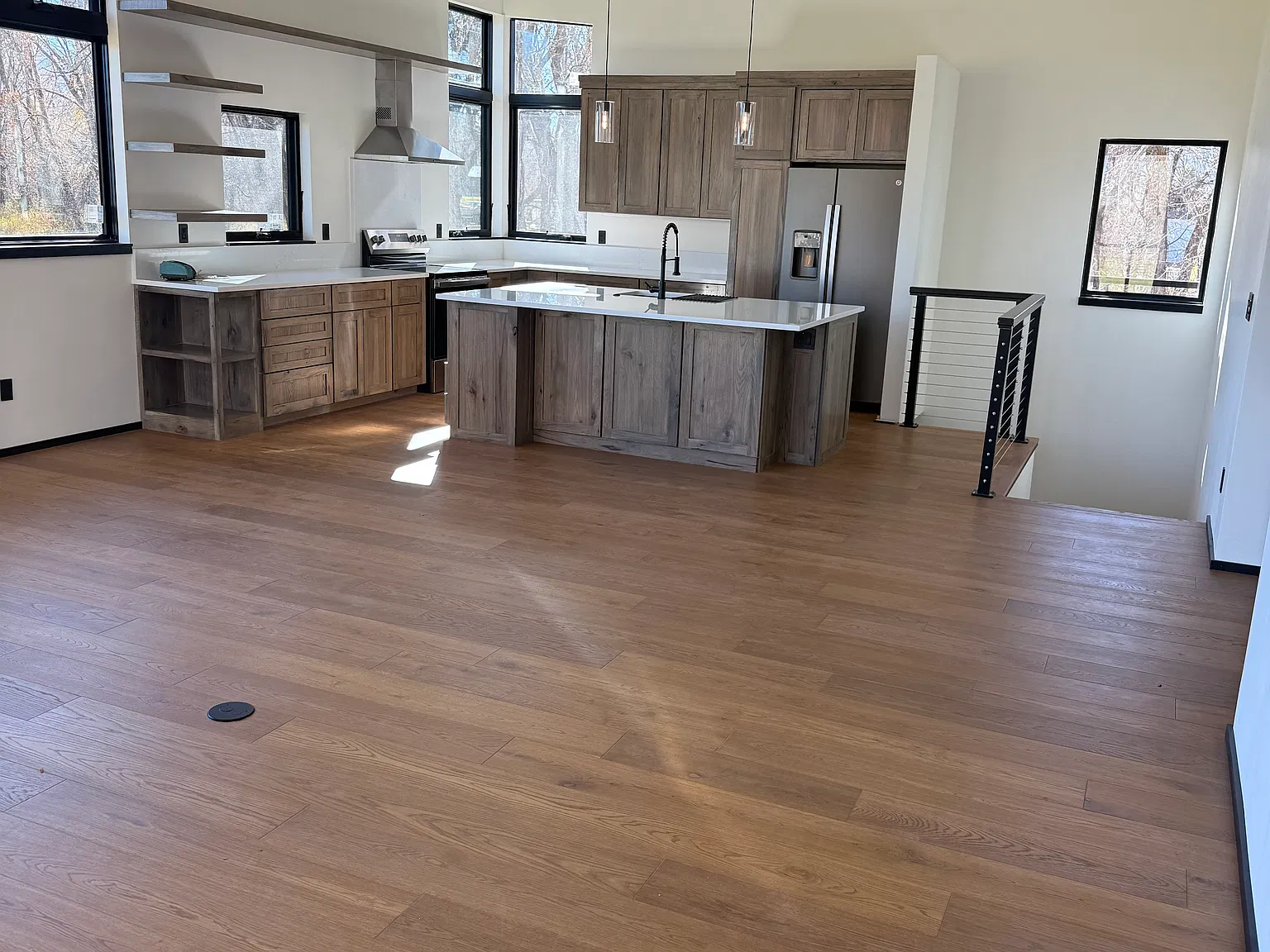 5812 S500W — Photo 4
