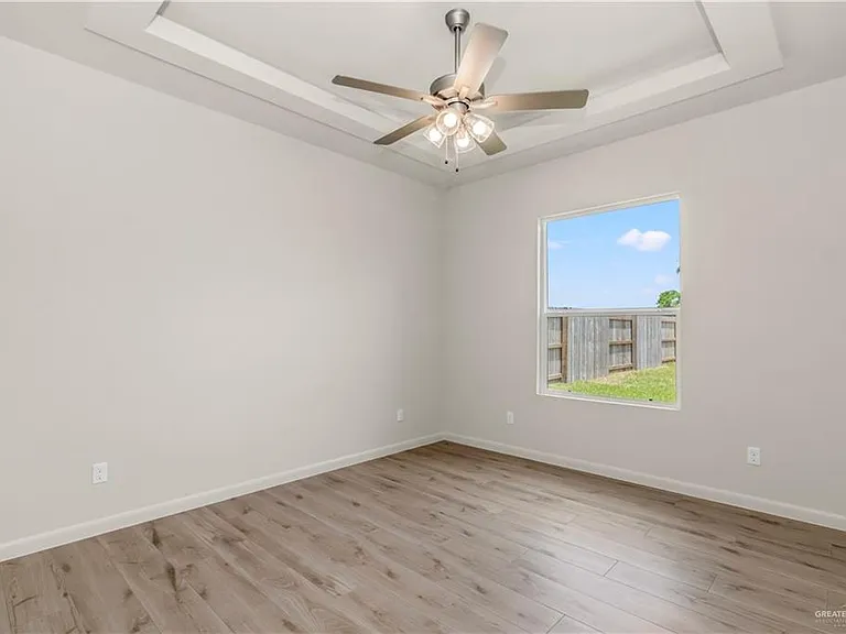 1915 Sunrise Ln — Photo 13