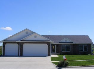 1712 W Prairie St, Creston, IA 50801