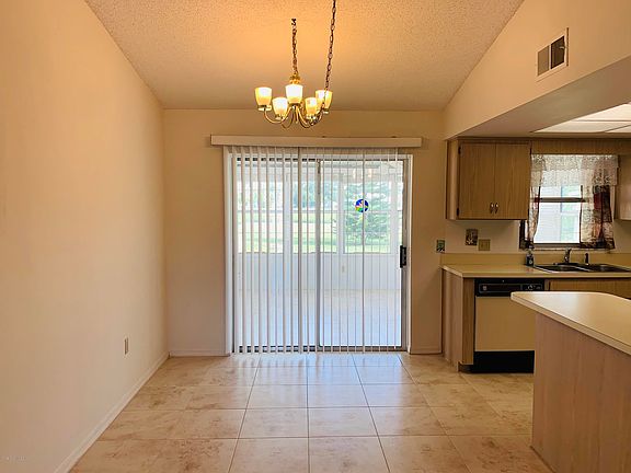 5th image of 4020 Bayberry Dr #0