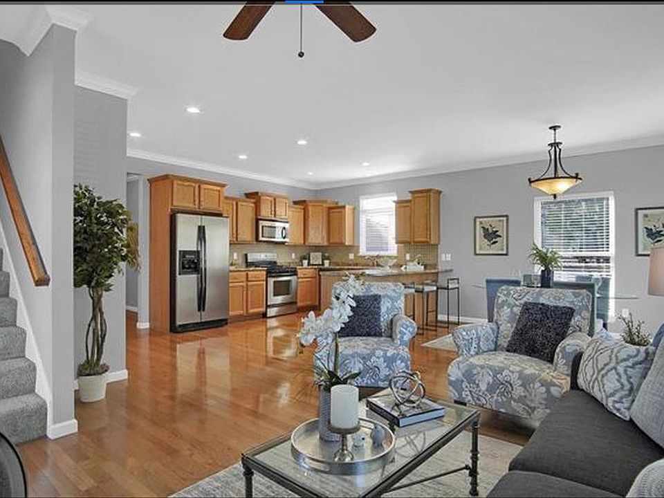 1st image of 5636 S Magnolia Ave