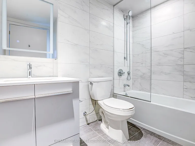 8 Cumberland St #1603 — Photo 16