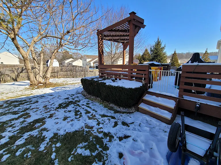 335 Thompson Dr — Photo 52