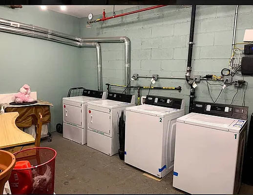 Rented by Metro Prop NY Corp | media 4