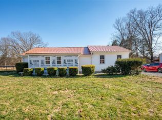 2975 Bucksville Rd, Auburn, KY 42206