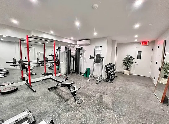 Rented by ERNY LLC | media 33