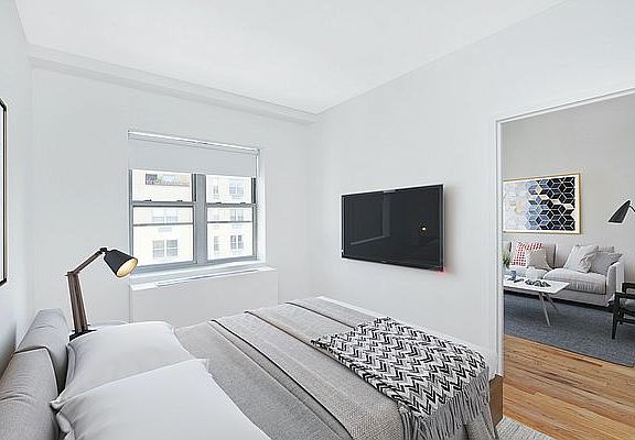 3rd image of 225 E 7th St #6E