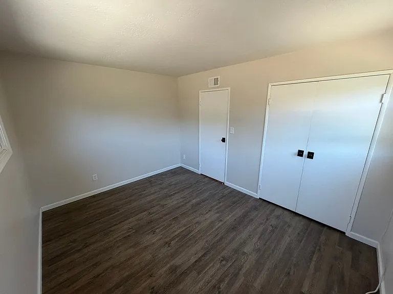 6315 Lake Arago Ave — Photo 18