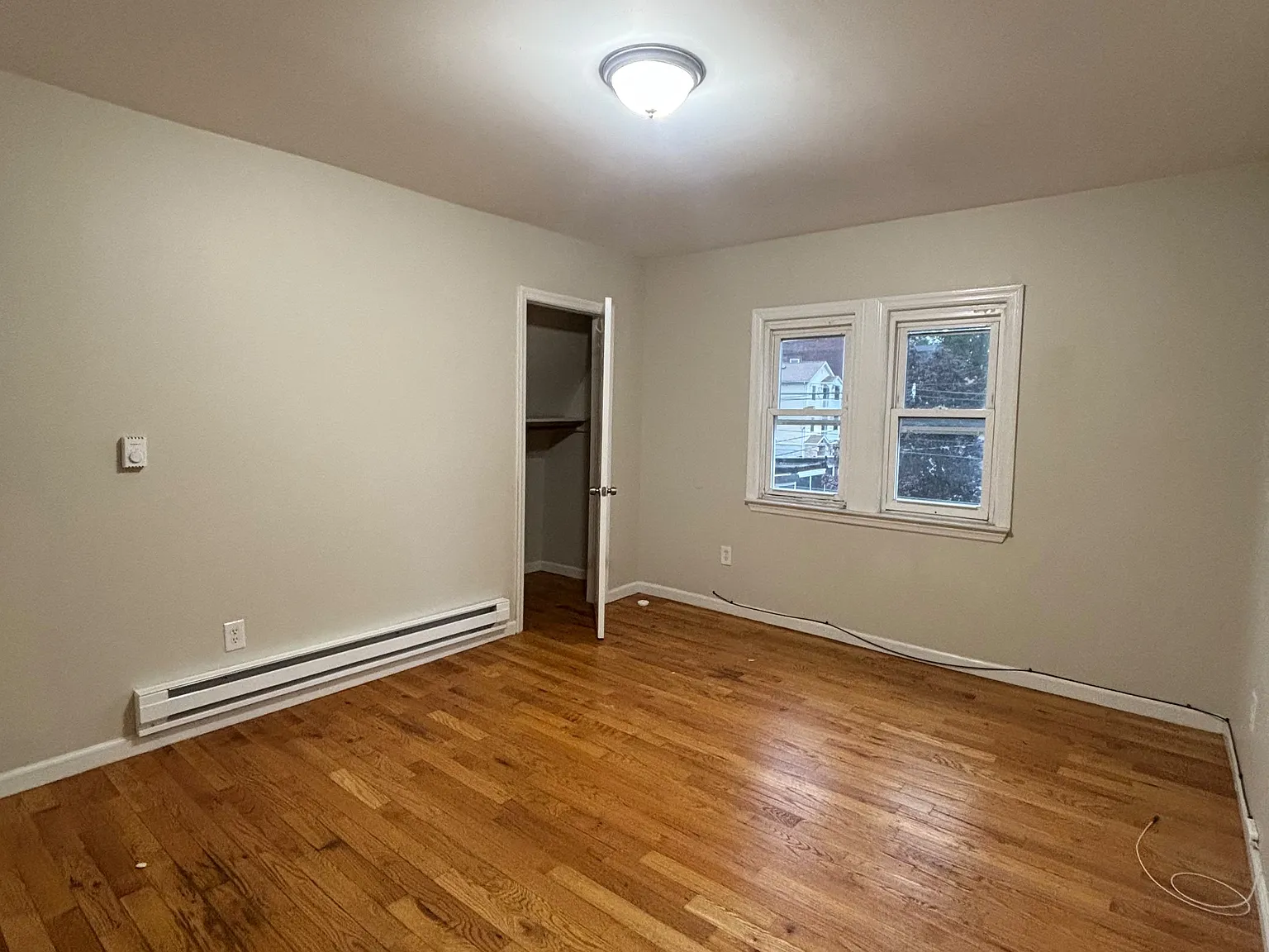 2 bed, 800 sqft, $1,800 — Photo 2