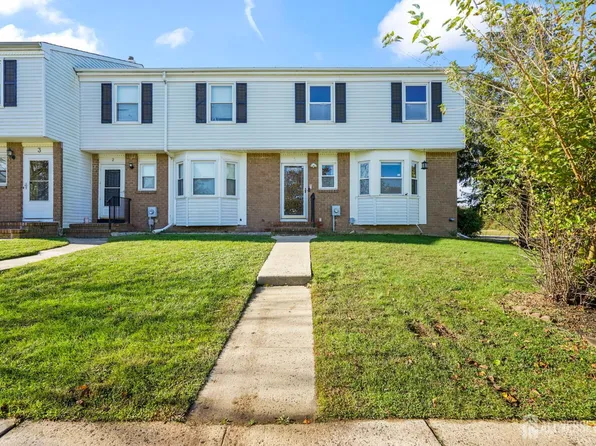 1 Dogwood Ct, Sayreville, NJ 08872