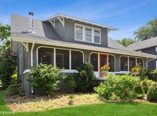 301 S Elm St, Three Oaks, MI 49128