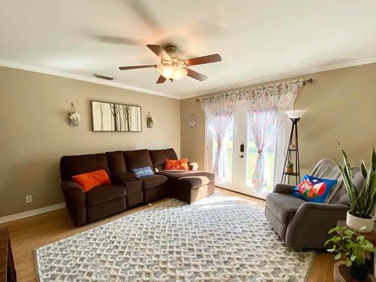 4502 New Hope Ave — Photo 4