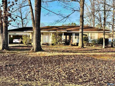 801 Northwood Dr, Centre, AL, 35960