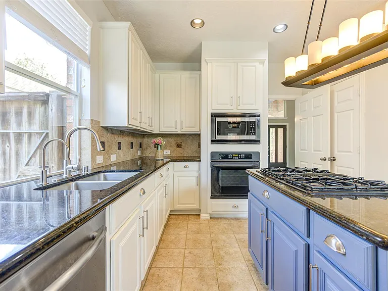 8018 Prairie Sage Dr — Photo 13
