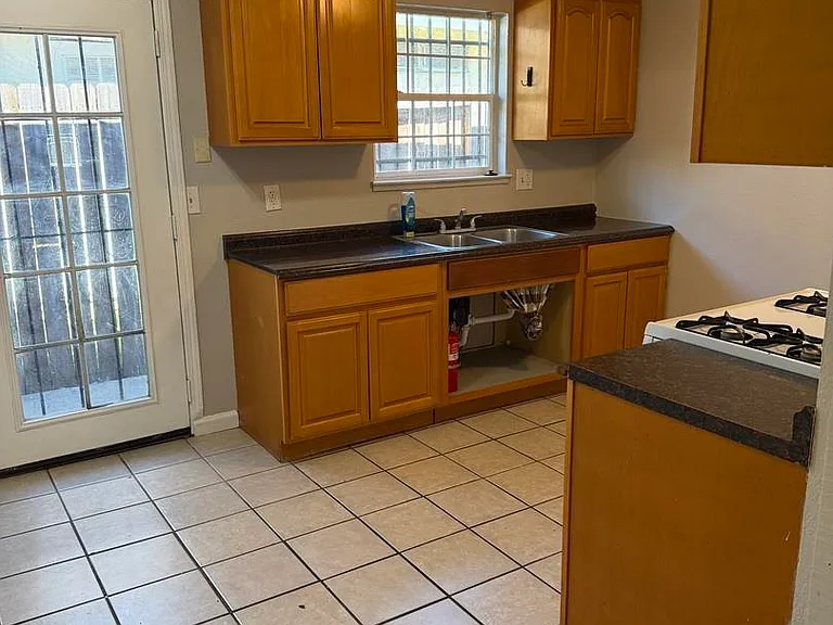 485 Jill Cir #487 — Photo 6