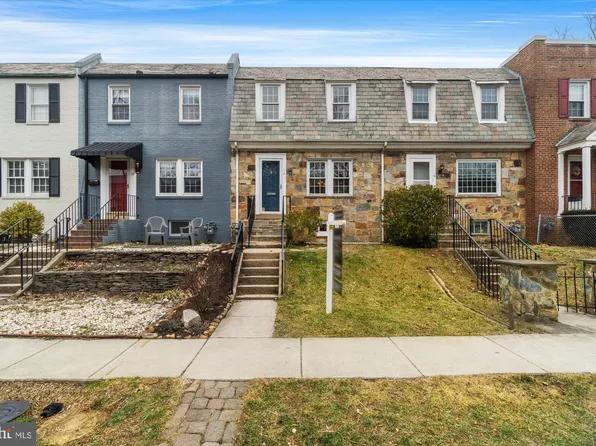 14 E Linden St, Alexandria, VA 22301