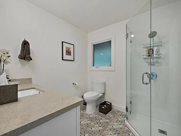 29 Eugenia Ln — Photo 30