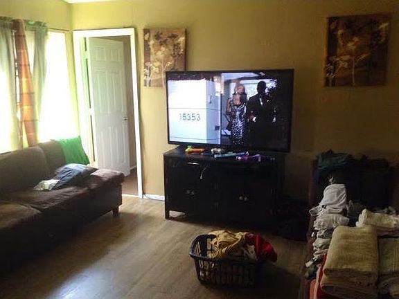 3rd image of 1466 Brook Meadow Cir