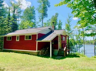 1679 Puffin Ln, Republic, MI 49879