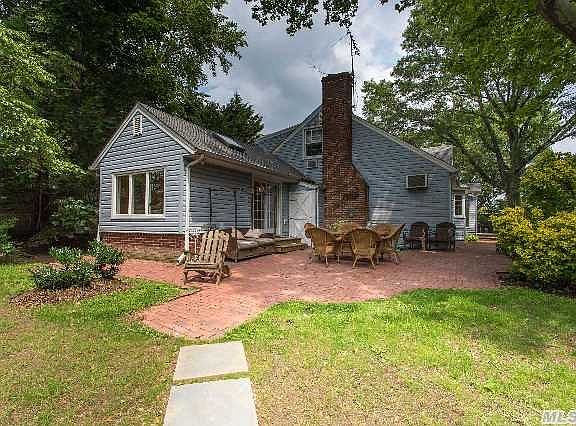2nd image of 7 Wagon Ln