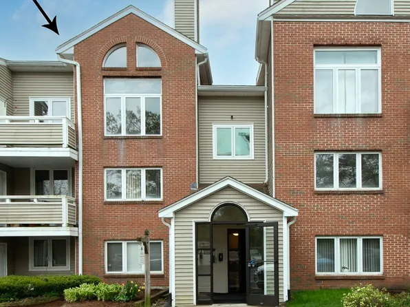 10 Chapman St Unit 305, Weymouth, MA 02189