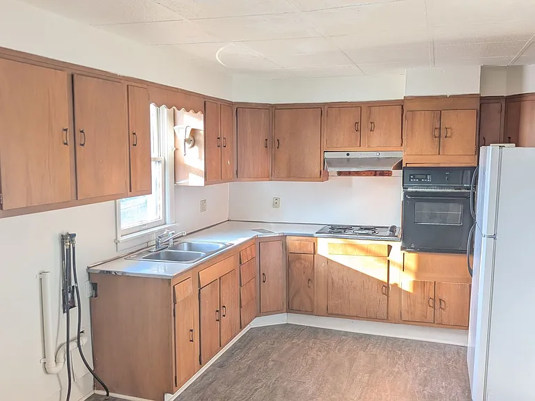 500 Cherry St — Photo 1