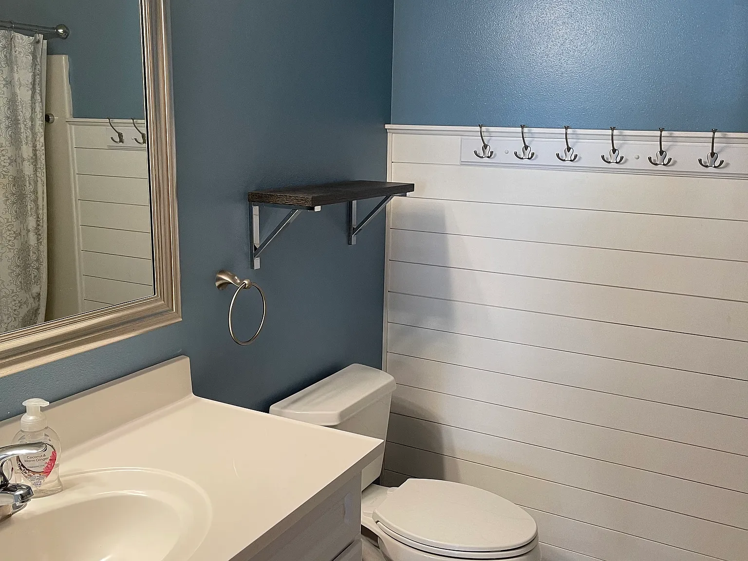 3 bed, 3.5 bath, 2000 sqft, $2,050 — Photo 3