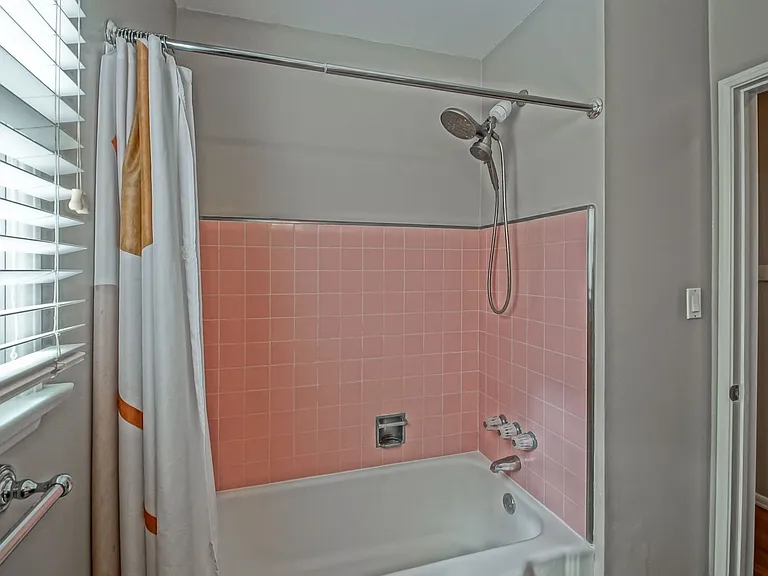 14226 Isis Ave — Photo 20