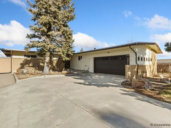 610 Vista Ln, Cheyenne, WY 82009