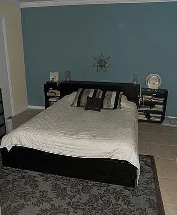 5th image of 1405 Miami Rd APT 22