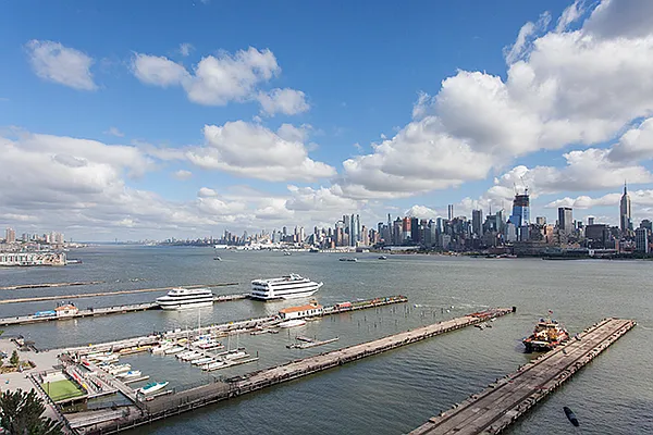 Sold by JCity Realty, LLC | media 3