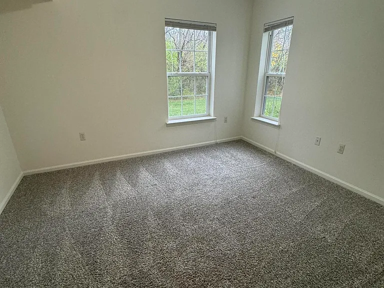 2688 S Knightsbridge Cir — Photo 16