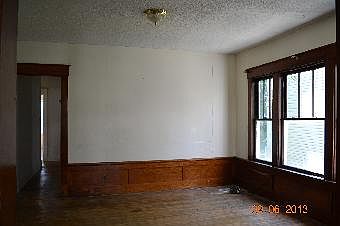 4th image of 157 Wakefield Ave