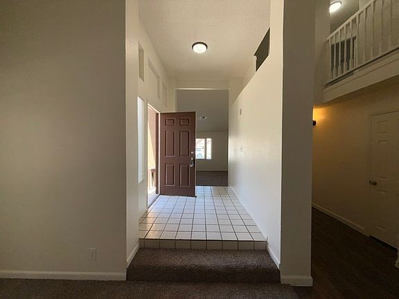 4th image of 2998 Kennewick Dr