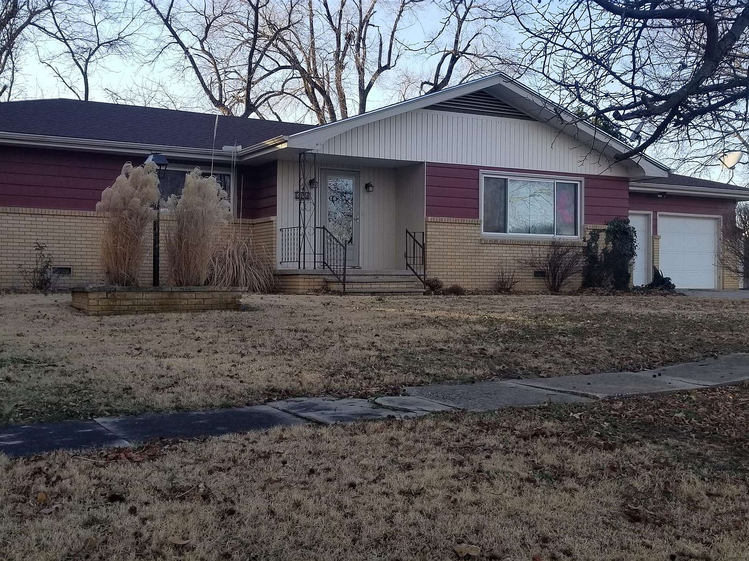 329 S Main St, Grenola, KS 67346 Zillow