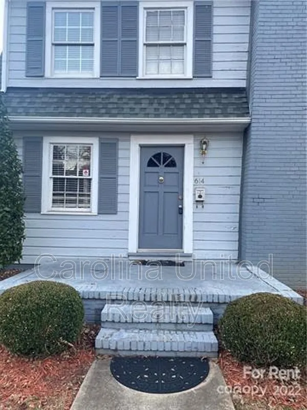 Wesley Heights — Photo 2