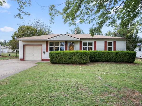 403 W 44th St, Sand Springs, OK 74063