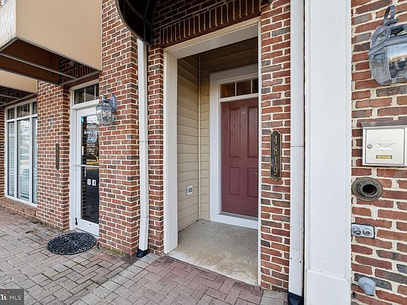 2nd image of 4819 Dashiell Pl