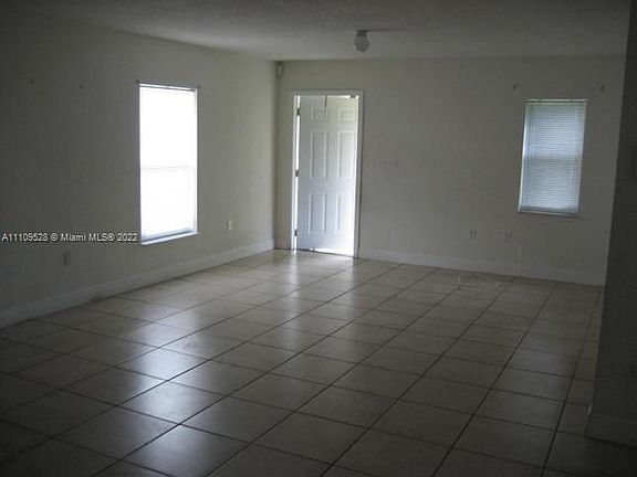 4th image of 10443 SW 184th St