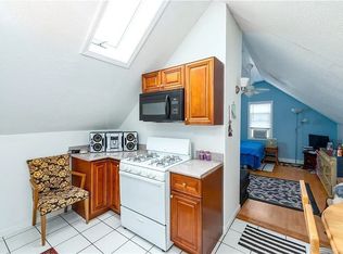 41 Alto St FLOOR 2, Cranston, RI 02920