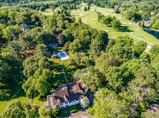 35 Locust Rd, Greenwich, CT 06831