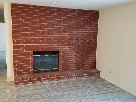 4th image of 4400 Hemingway Dr APT 281
