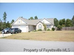 124 Blue Water Dr, Raeford, NC 28376