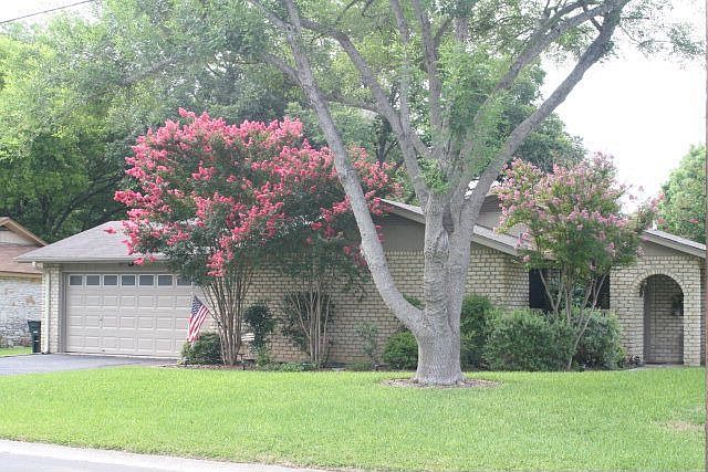 1st image of 313 Prince Dr
