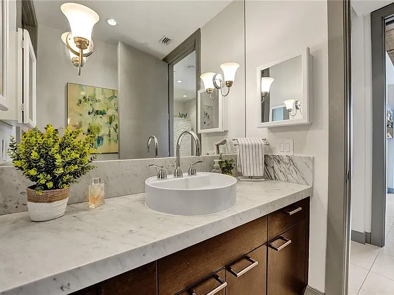 110 SE 2nd St #402 — Photo 20