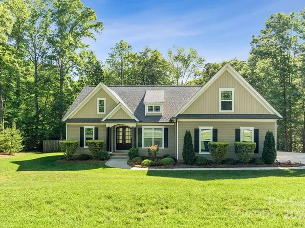 3934 McGee Point Rd, Terrell, NC 28682