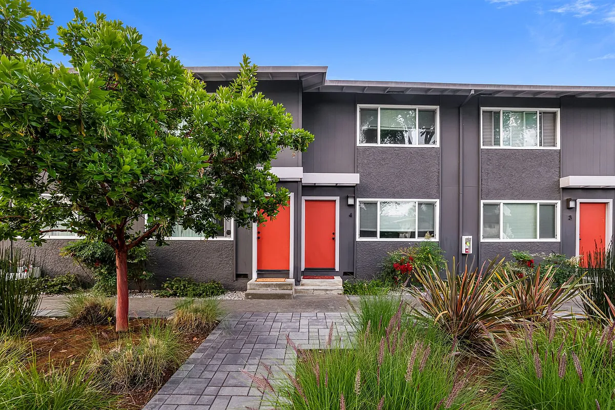Building Photo - 1260 Cortez Dr #4