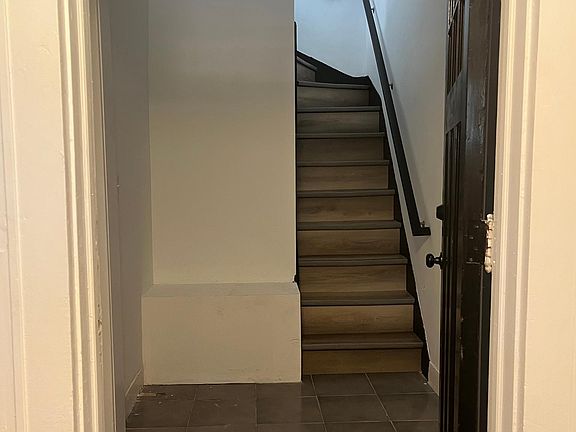 2nd image of 737 Bloomfield Ave #2
