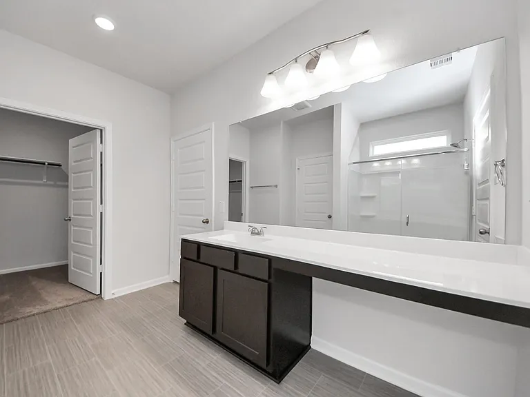 2715 Crested Creek Ln — Photo 8