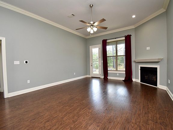 4th image of 111 Lovemore Dr